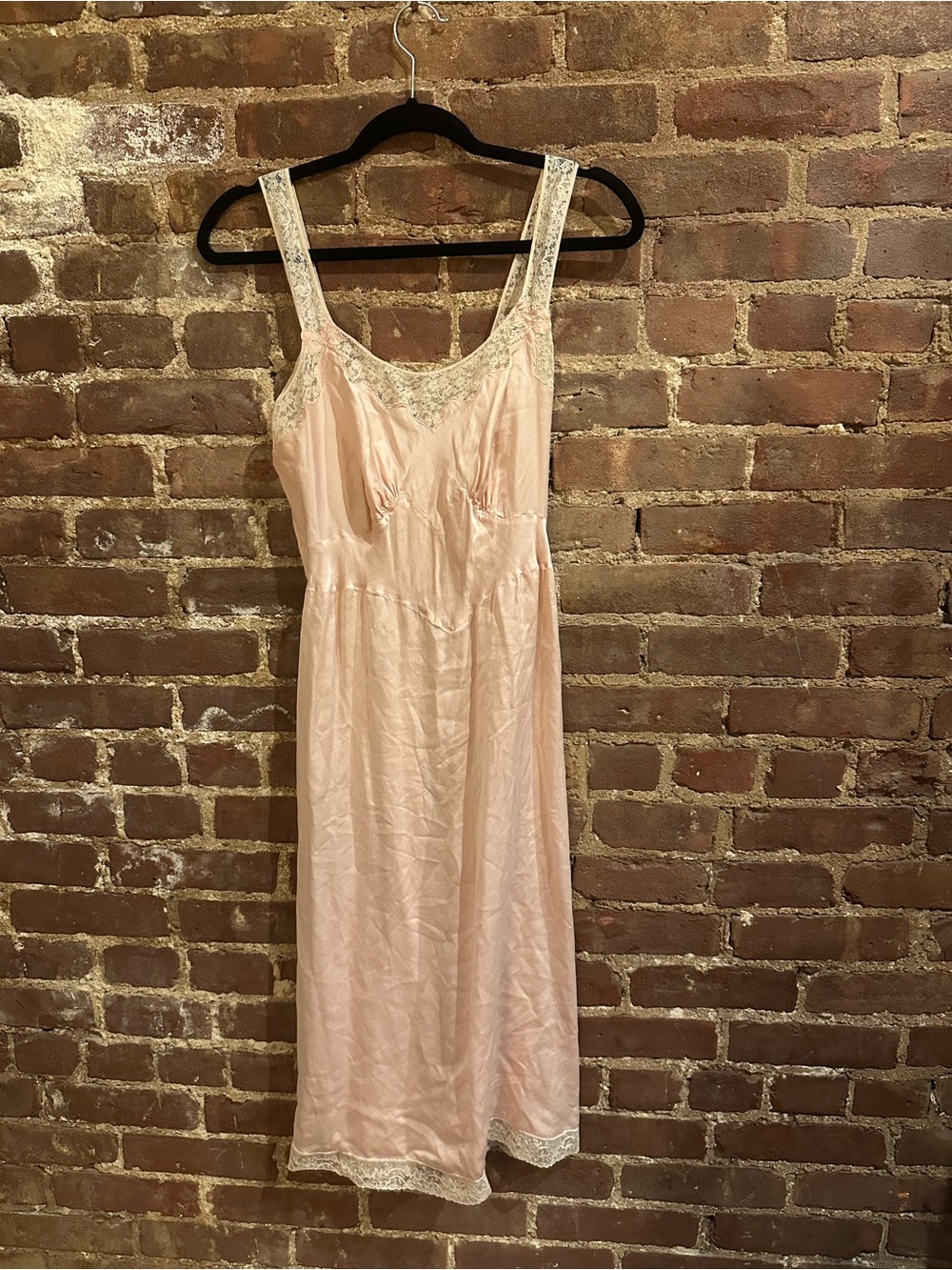 Vintage light pink silk slip